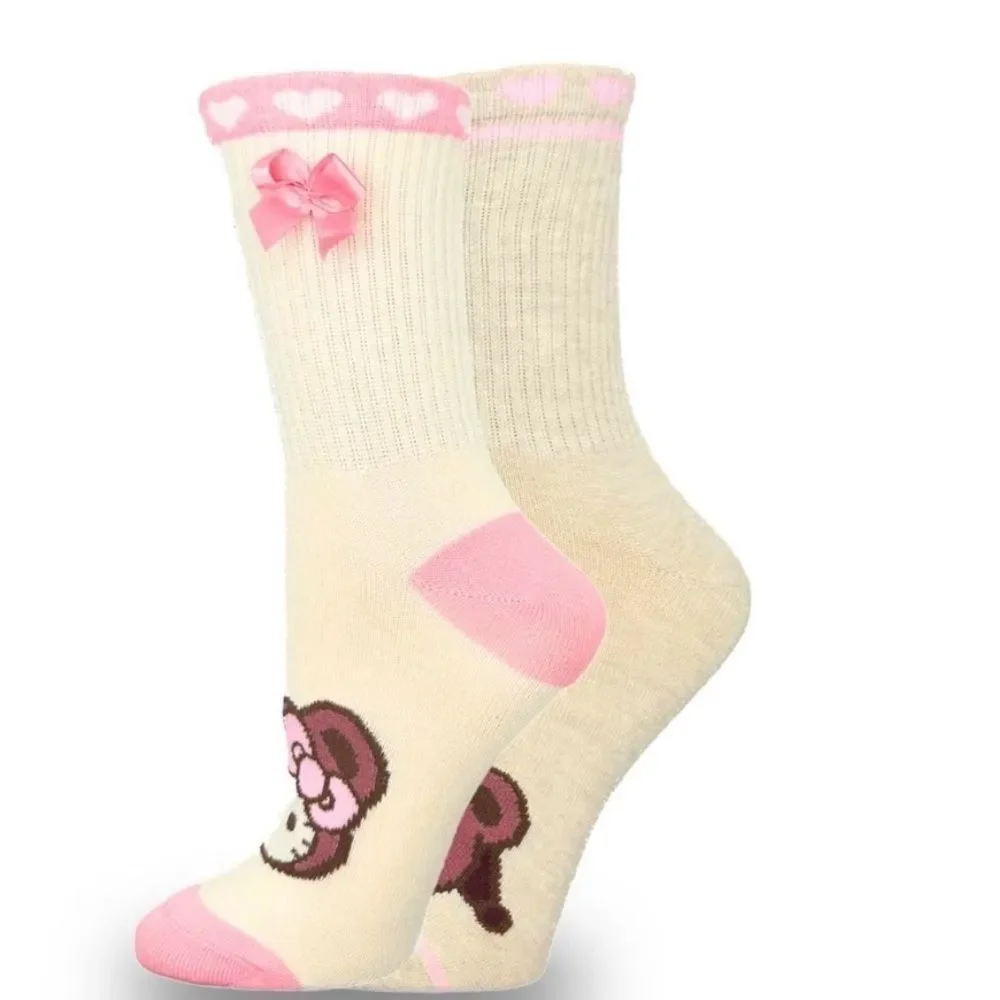 Hello Kitty spread love
